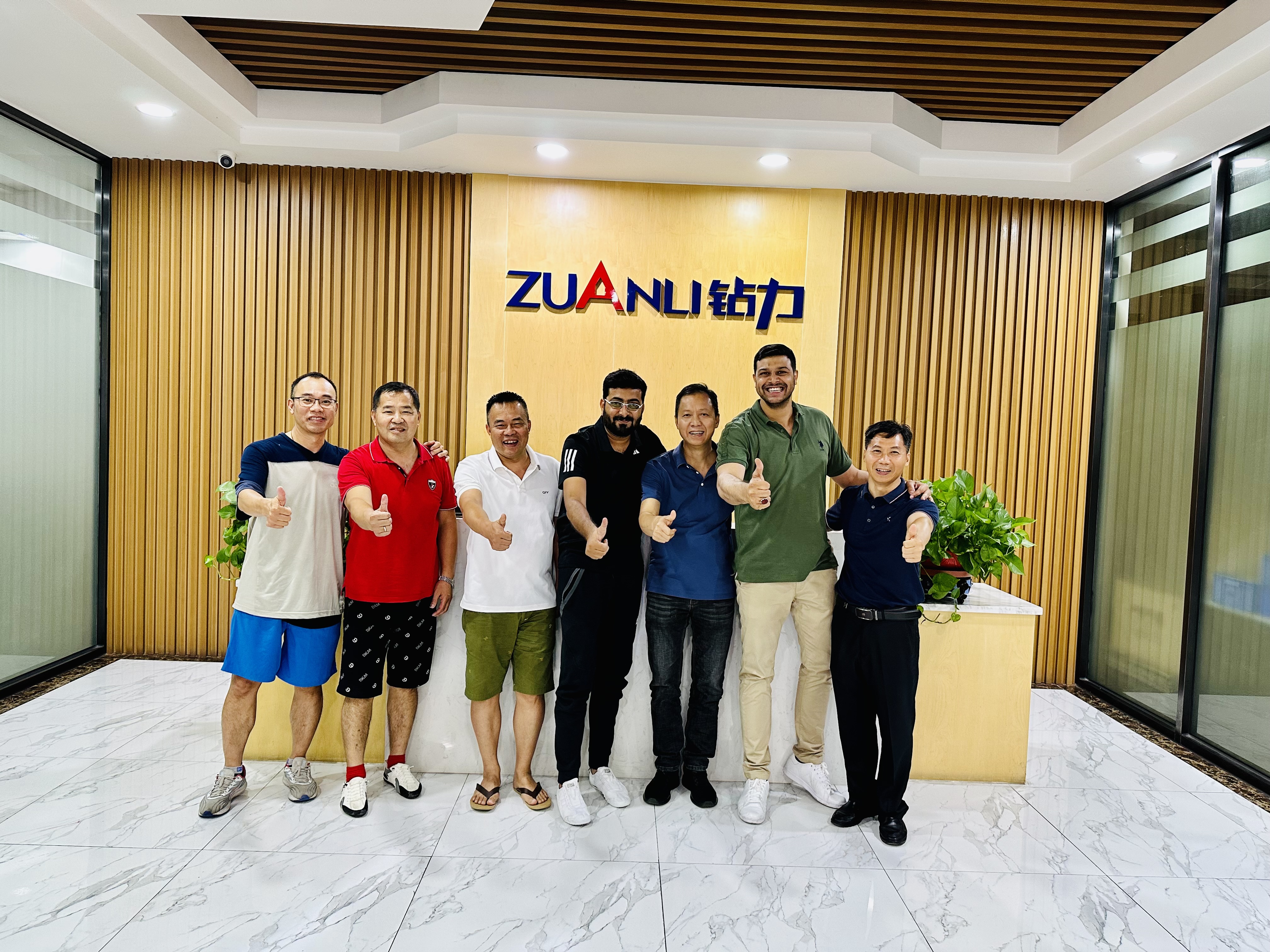 RO Booster Pump Dealer komt en bezoek Zuani Company.