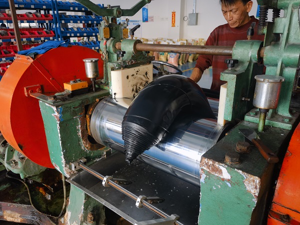 Wij kunnen OEM-fabrikanten allerlei soorten siliciumproducten leveren.