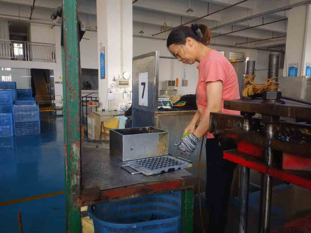 Aangepaste siliconen- en rubberen onderdelen / afdichtingen / pakkingen / rubberen componenten